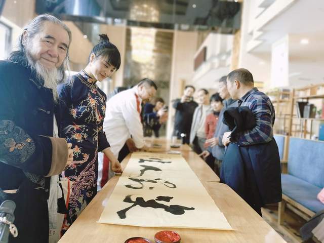 首屆一品天下三月三書畫藝術節(jié)隆重舉行，共促文化藝術交流